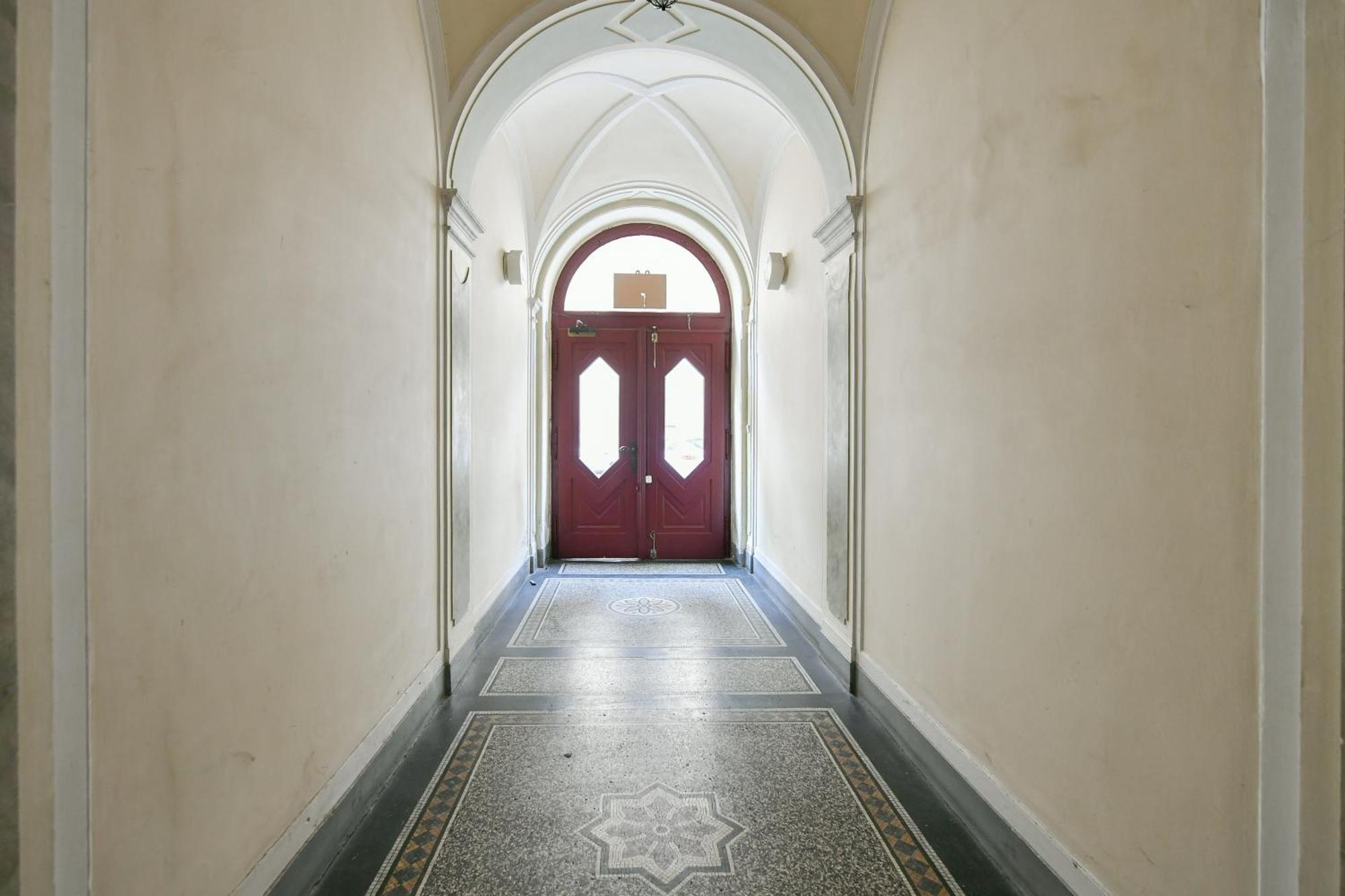 Stunning Charles Bridge Apartment Prague Exterior photo